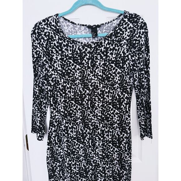 H&M Animal Print Midi Dress Lightweight Small Mobwife Bodycon Layer Fall Minimal - Picture 4 of 5